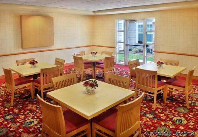 Residence Inn Mt. Laurel At Bishop'S Gate Mount Laurel Restaurace fotografie